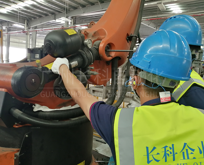 工業(yè)機(jī)器人保養(yǎng) 工業(yè)機(jī)器人保養(yǎng)